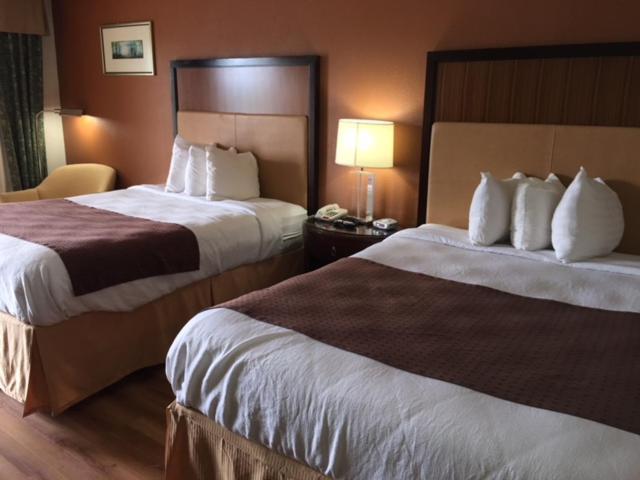 Sparta Royal Inn מראה חיצוני תמונה